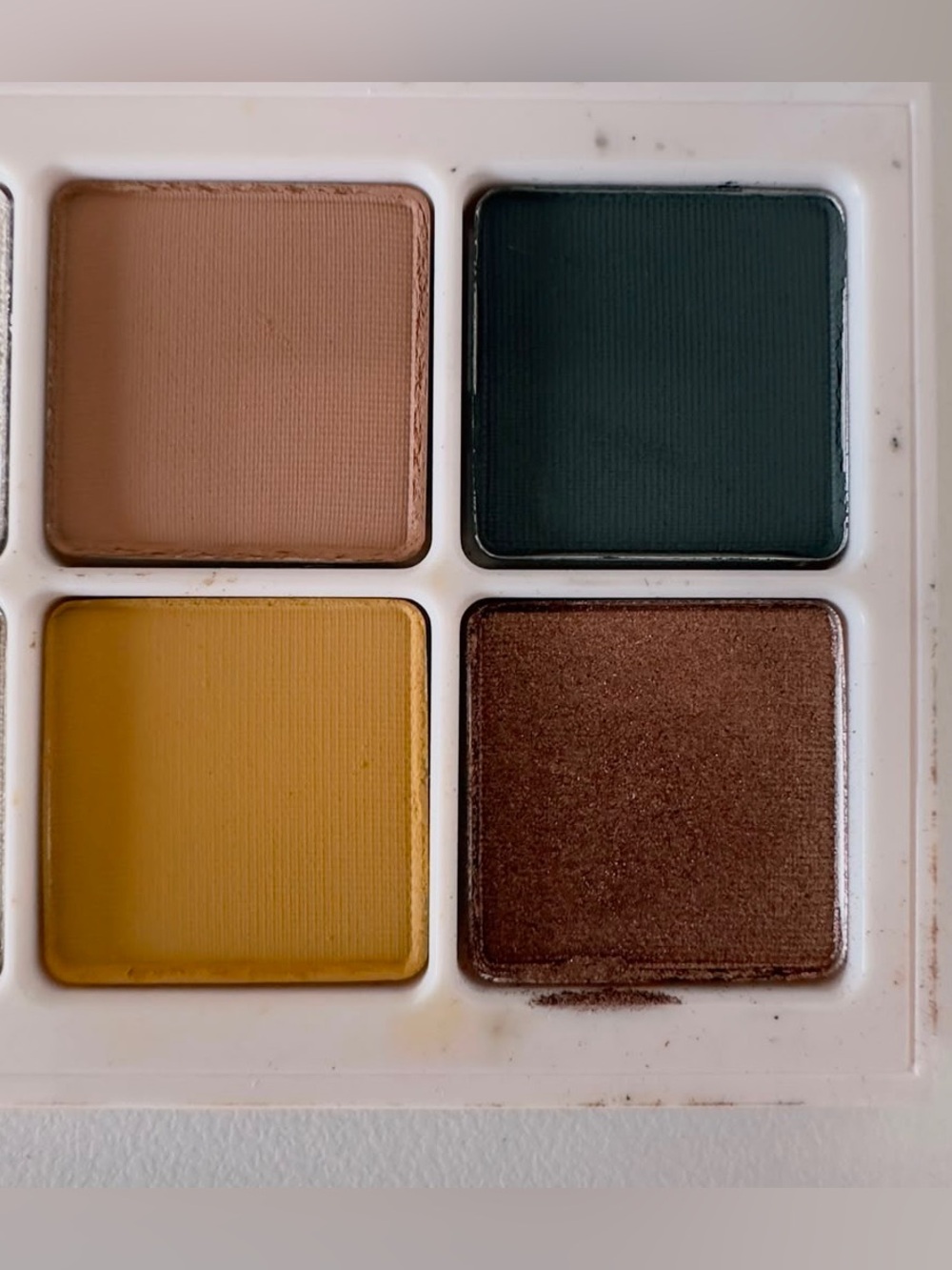 Fenty Beauty Mini Eyeshadow Trio - Cadet, Smoky Deep Neutrals - Picture 8 of 16